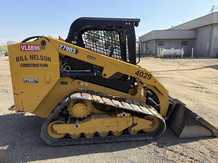 2022-caterpillar-279d3-image-24