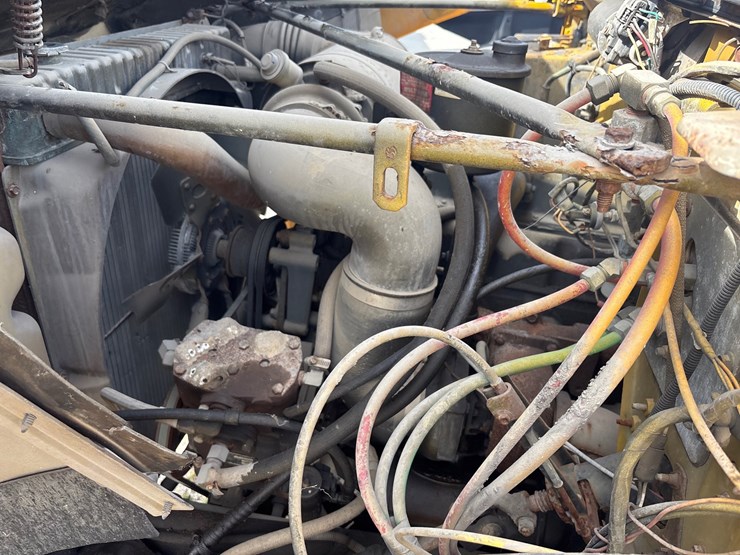 #64-•-1989-ford-ft900-crn-ford-ft900-crn-image-6