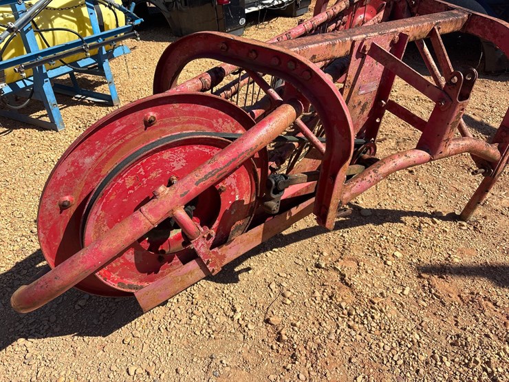 #9019-•-massey-ferguson-rolabar-hay-rake-image-2
