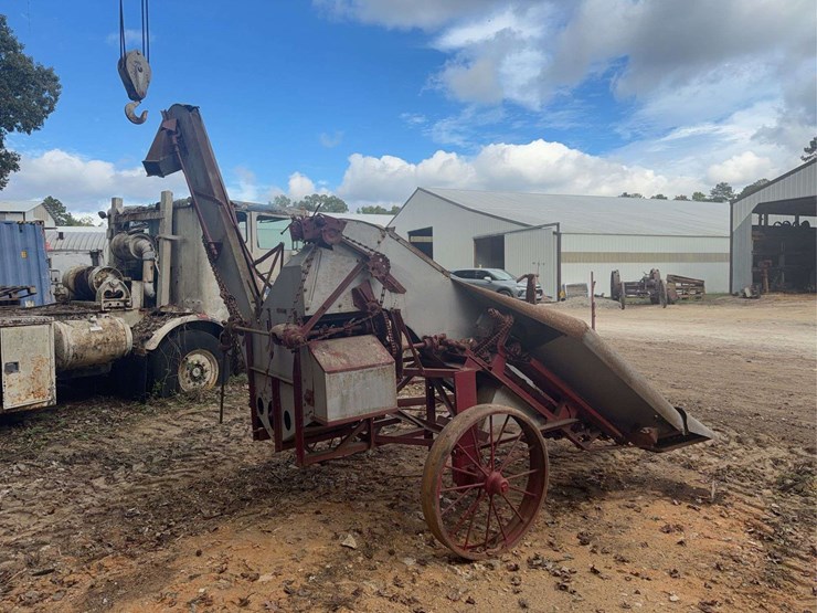 international-one-row-corn-picker-image-4