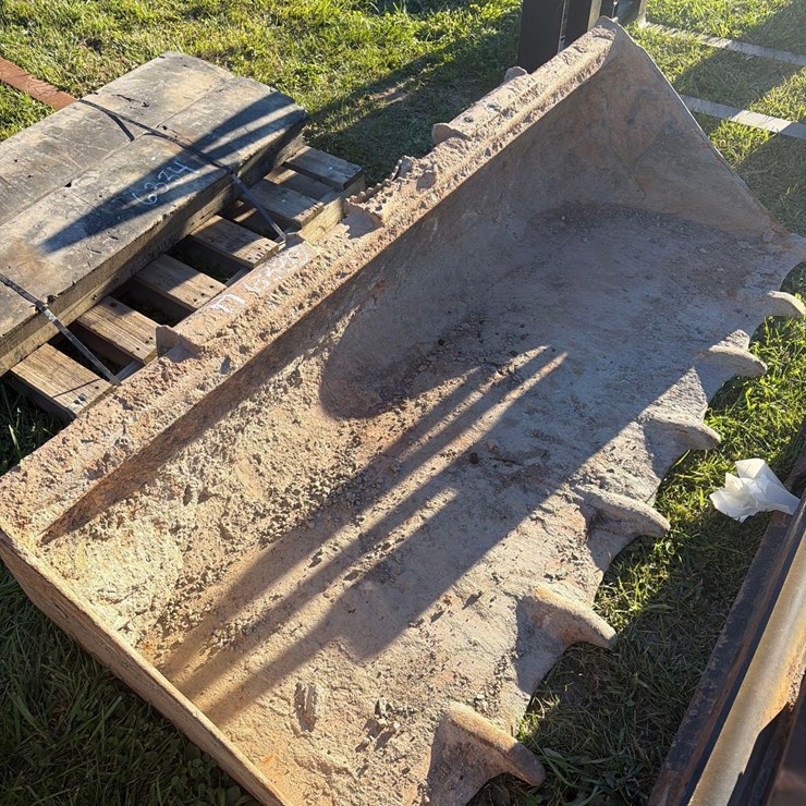 78” Tooth Bucket