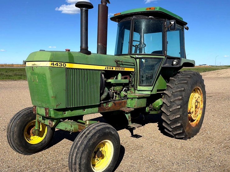 john-deere-4430-image-1
