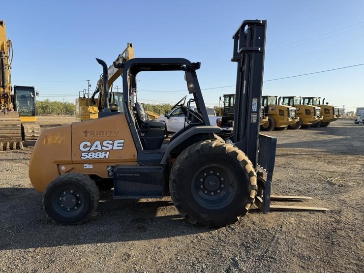 2019-case-588h-rough-terrain-forklift-image-20