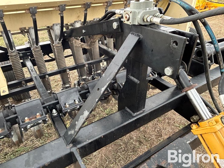 truax-flxii-812rt-drill-seeder-image-14