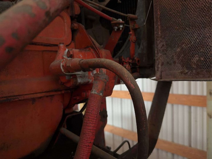 massey-harris-35-combine-image-38