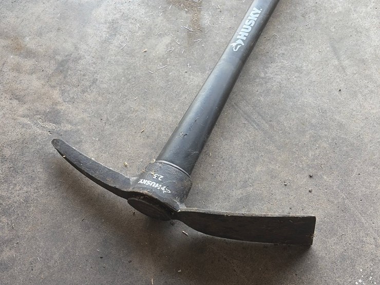 #19-•-husky-2.5-pick-axe-image-2