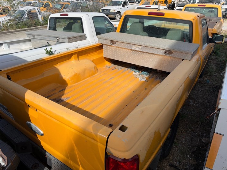 #71-•-2008-ford-ranger-regular-cab-pickup-truck-image-11