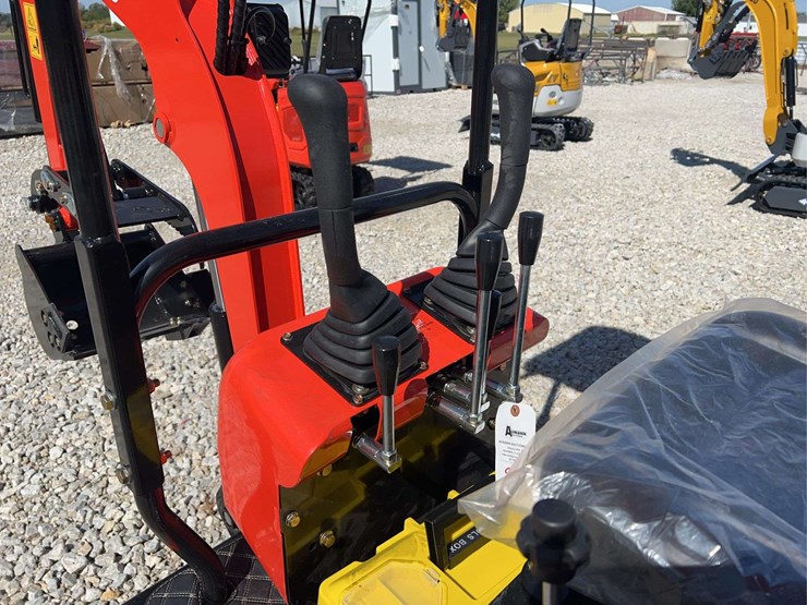 mini-excavator-me15-image-18