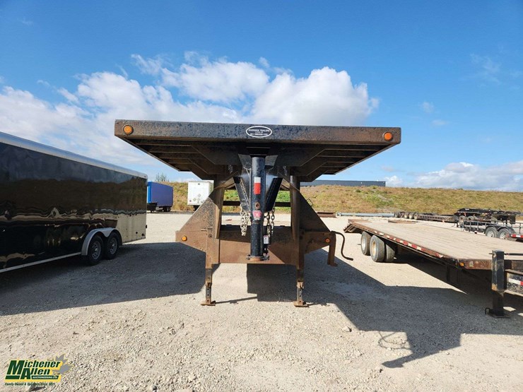 2010-load-trail-t/a-25ft-gooseneck-equipment-trailer-image-5