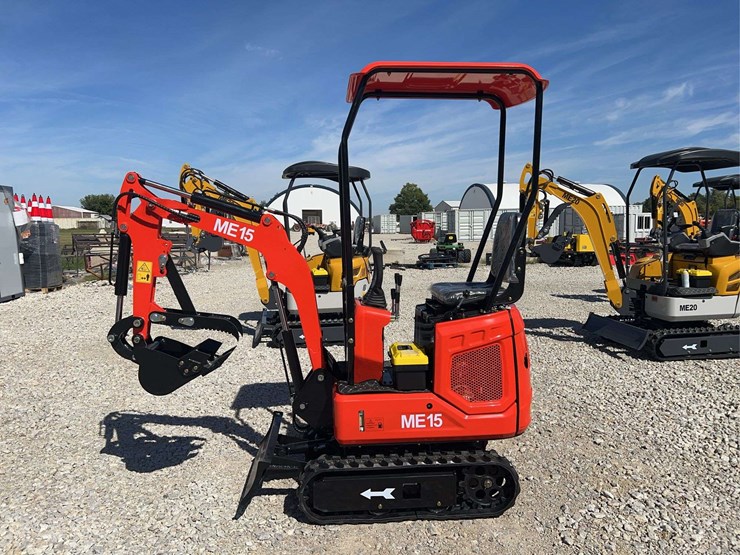 mini-excavator-me15-image-2