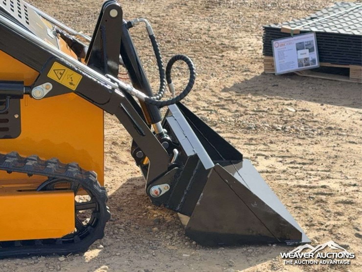 2026-captok-skid-steer-loader-image-18
