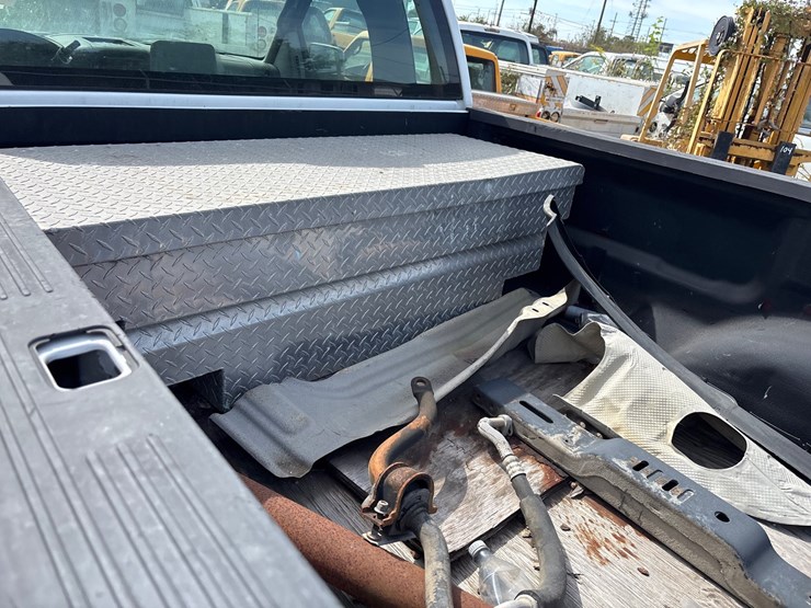 #67-•-ford-f-150-xl-extended-cab-pickup-truck-image-7