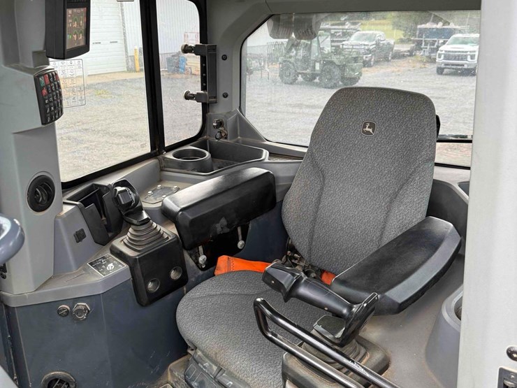 2021-deere-850l-lgp-dozer-*unit-is-located-in-delmar-delaware*-image-16