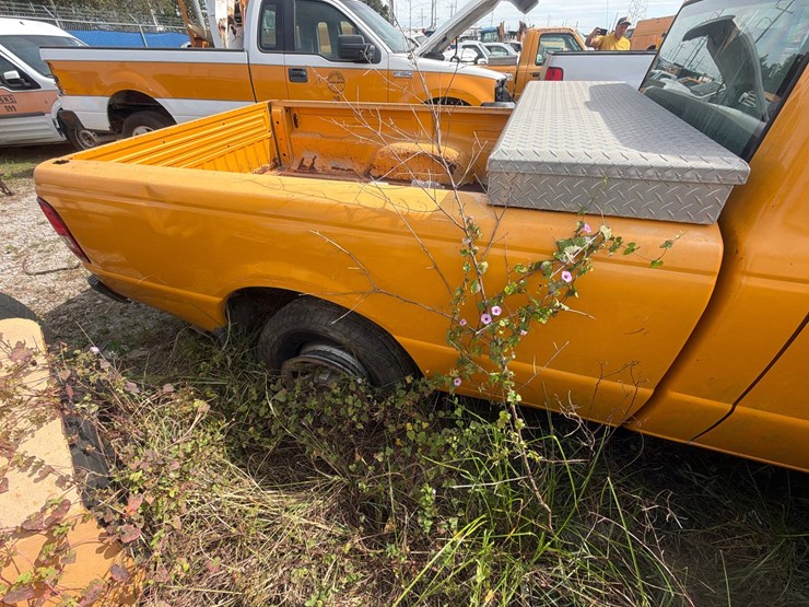 #100-•-2008-ford-ranger-image-17