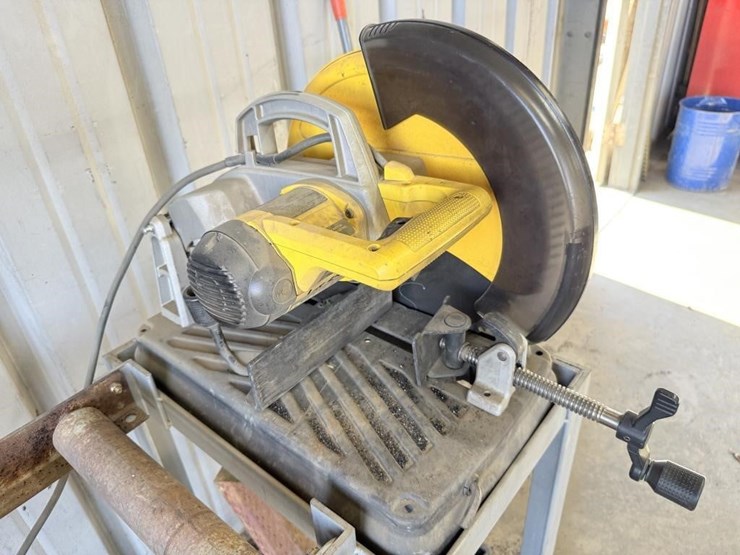 dewalt-14"-steel-cutt-off-saw-electric-image-4