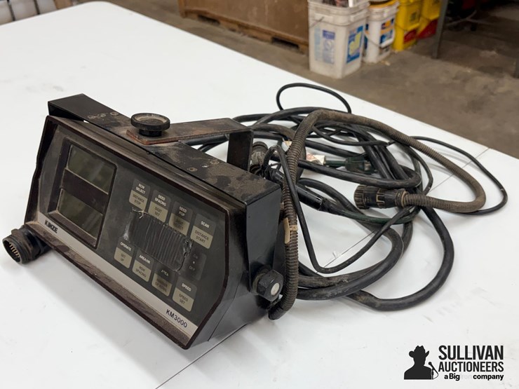kinze-km-3000-planter-monitor-image-1