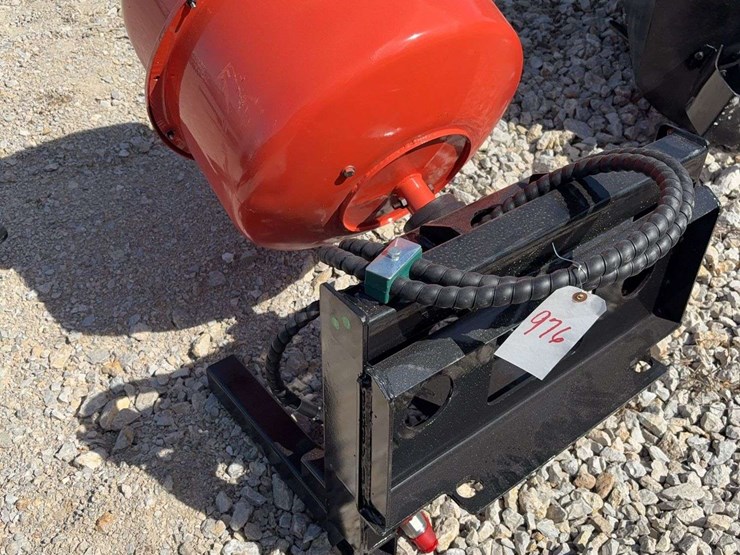 hydraulic-concrete-mixer-mini-skid-steer-attachment-image-6