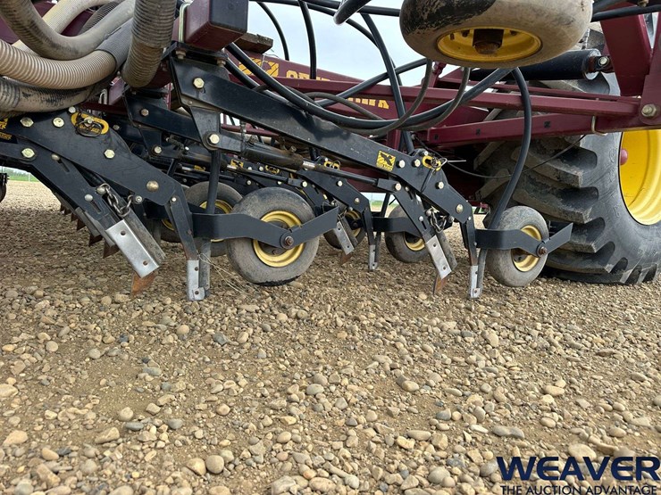 2010-seedhawk-62-ft.-seeder-image-23