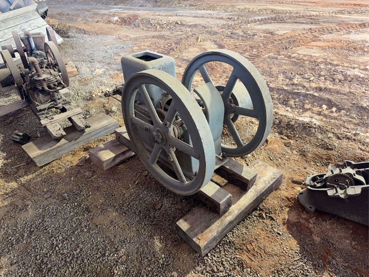 gray-4-hp-engine-image-6