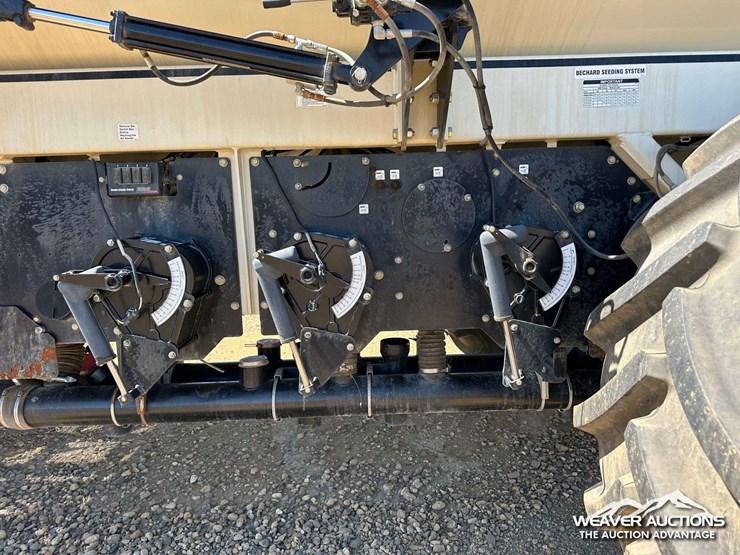 2011-bourgault-3310-55-55-ft.-seeder-image-56
