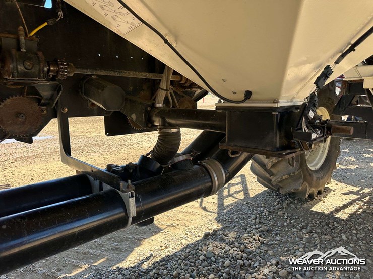 2011-bourgault-3310-55-55-ft.-seeder-image-74