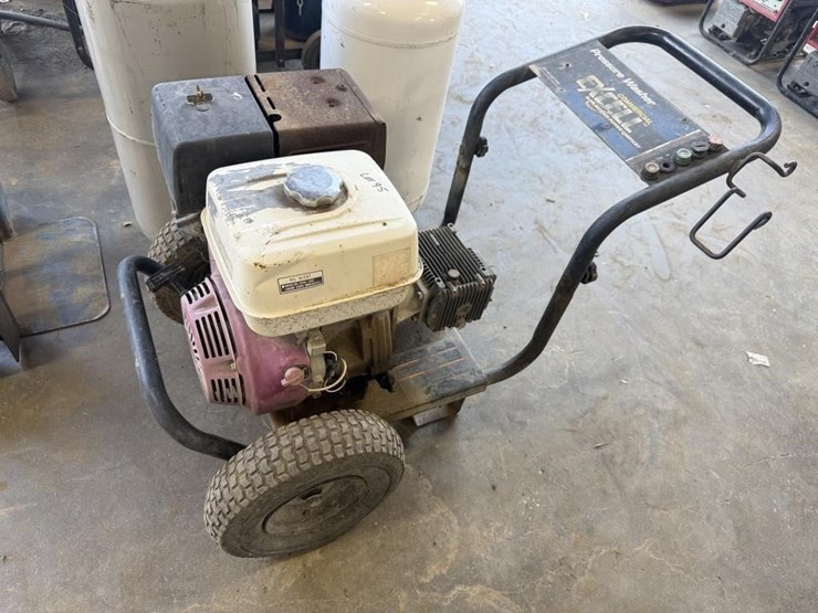 devilbiss-excell-commercial-pressure-washer-image-1
