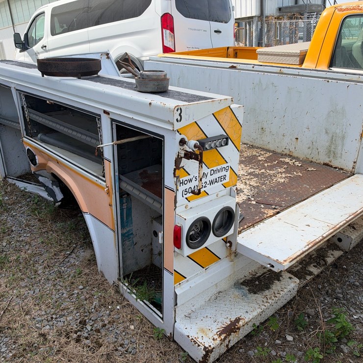 #75 • UTILITY TRUCK BED