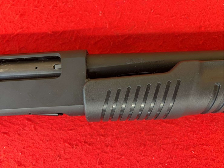 tristar-cobra-tactical-12-gauge-pump-shotgun-image-10