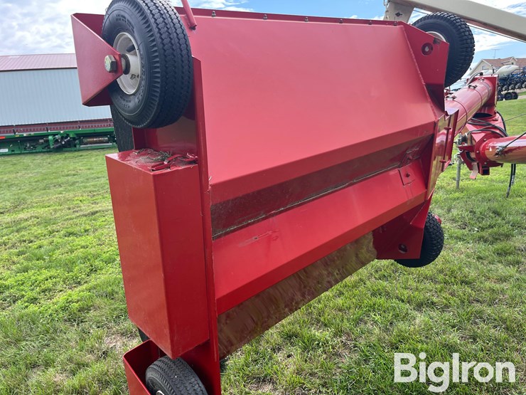 buhler\-farm-king-1070-swing-away-auger-image-16