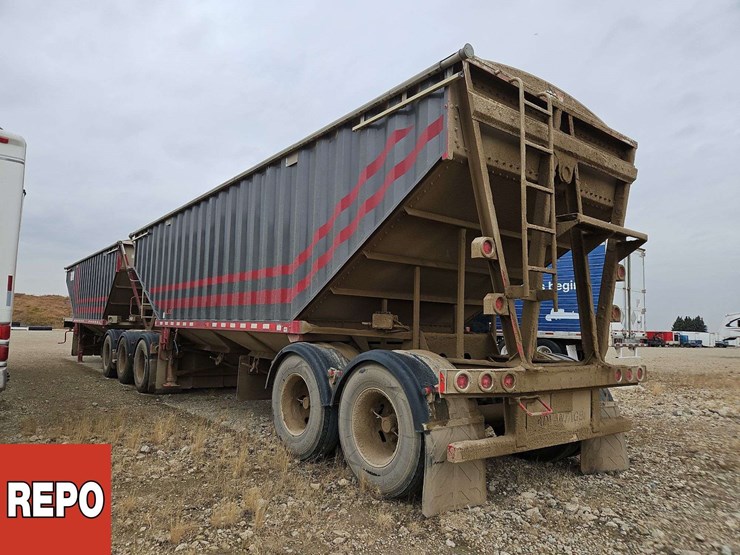 2024-doepker-grain-super-b-bulk-trailer-image-5