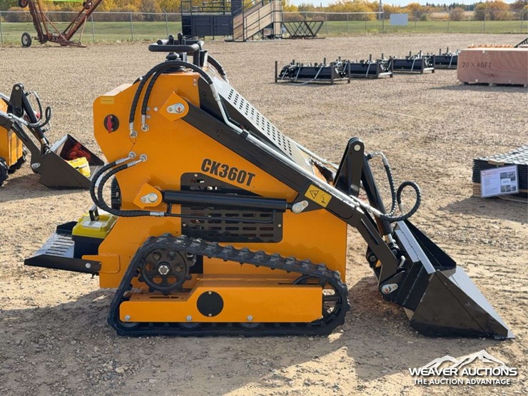 2026-captok-skid-steer-loader-image-16