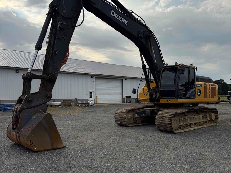 2021-deere-350g-lc-excavator-*unit-is-located-in-delmar-delaware*-image-2