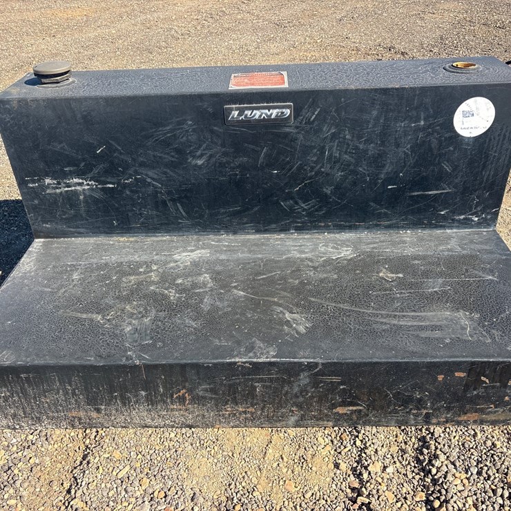 #9023 • Lund L-Shape Fuel Tank