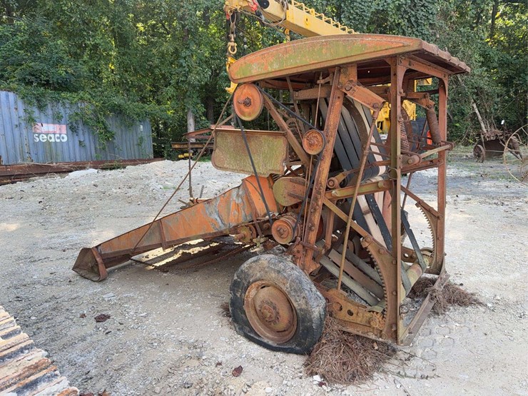allis-chalmers-all-crop-combine-image-6