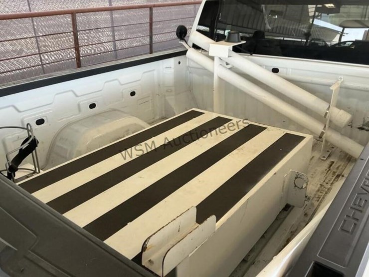2026-chevrolet-silverado-1500-p/u-image-9