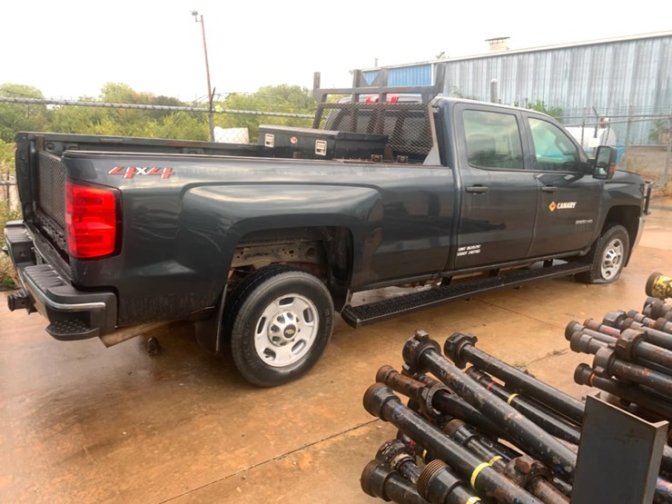 2018-chevrolet-silverado-2500hd-4wd-image-4