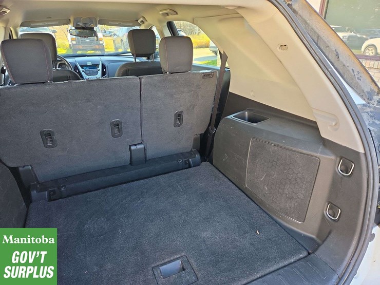 2015-chevrolet-equinox-image-27