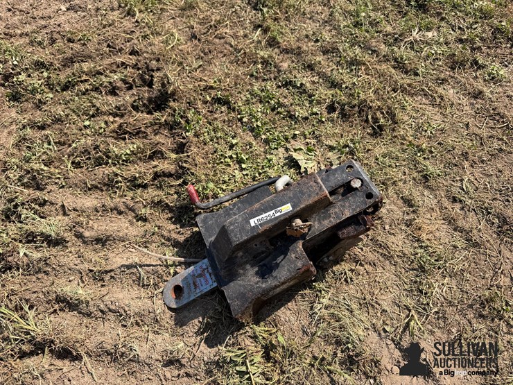 spring-loaded-reese-receiver-cushion-hitch-image-9