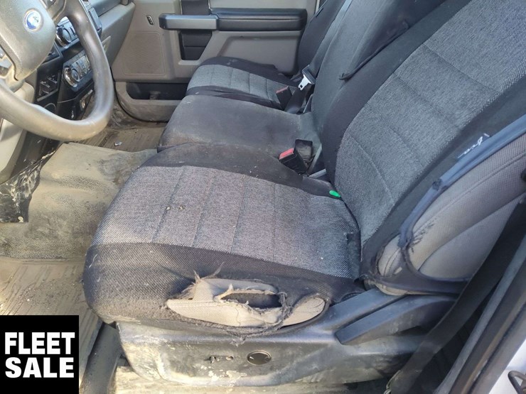 non-operable-2022-ford-f-350-super-duty-4x4-xlt-4dr-crew-cab-8-ft.-lb-srw-image-11