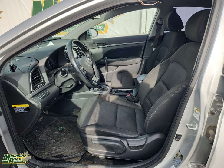 2018-hyundai-elantra-4dr-sedan-image-14