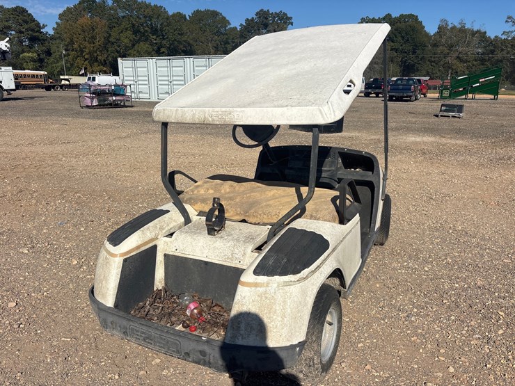 #9025-•-ez-go-gas-golf-cart-image-3