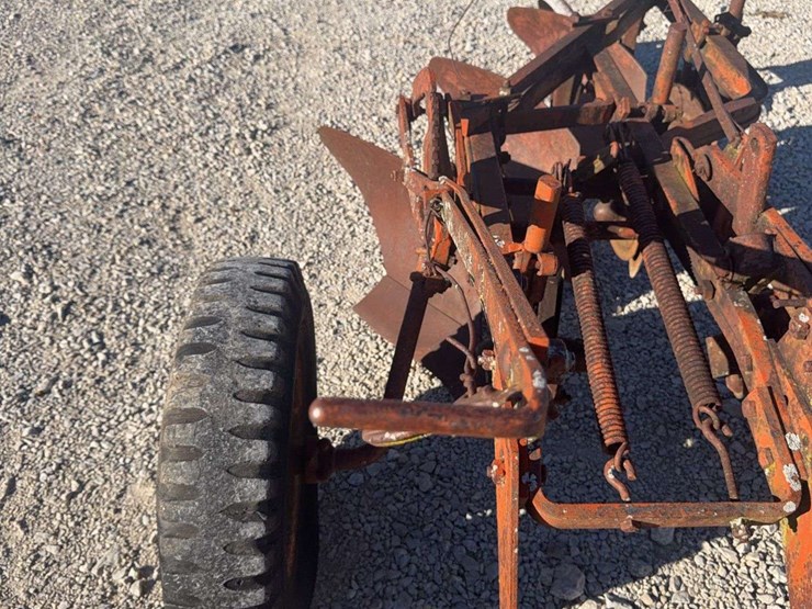three-bottom-plow-image-11