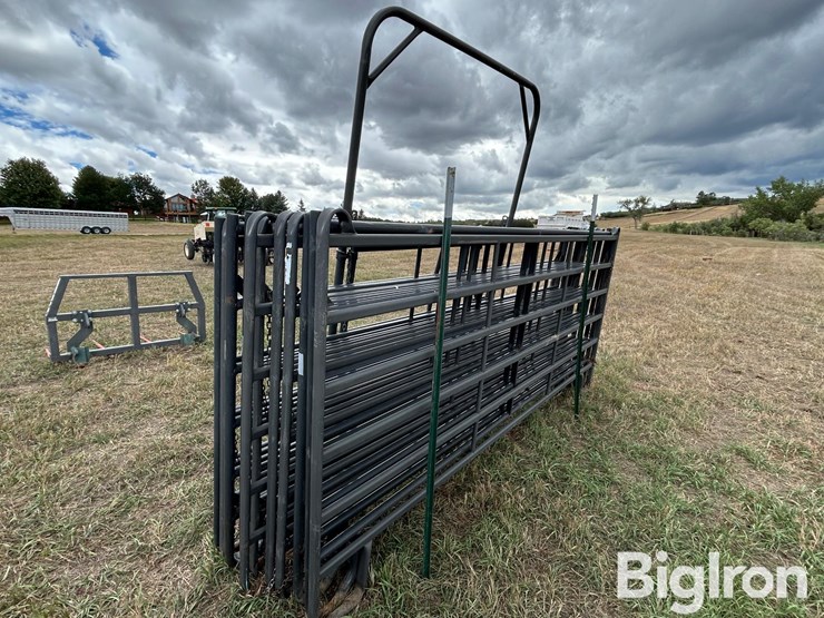 hw-livestock-panels-&-arched-gate-image-7