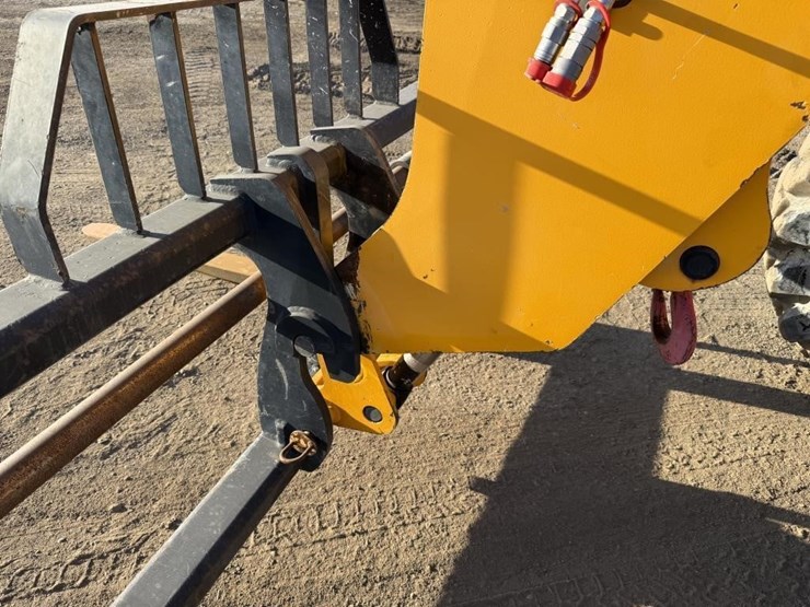 2018-jcb-509-42-telescopic-reachlift-image-19
