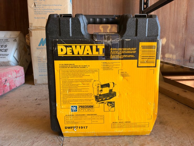 #1179-•-dewalt-pneumatic-16-ga-precison-point-finish-nailer-image-2