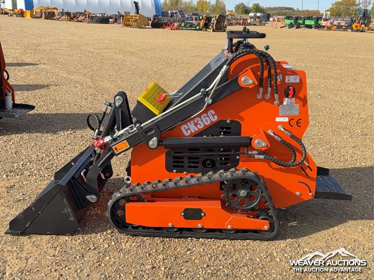 2026-captok-skid-steer-loader-image-11