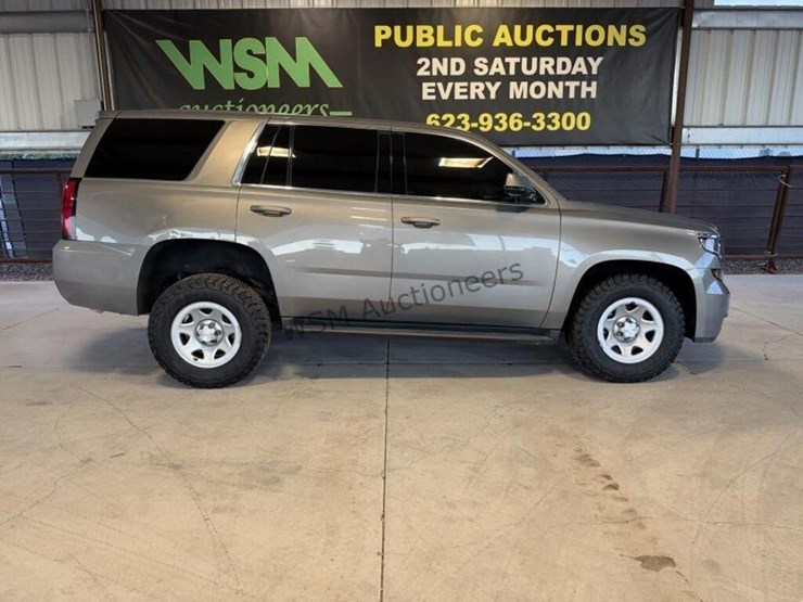 2019-chevrolet-tahoe-suv-image-1
