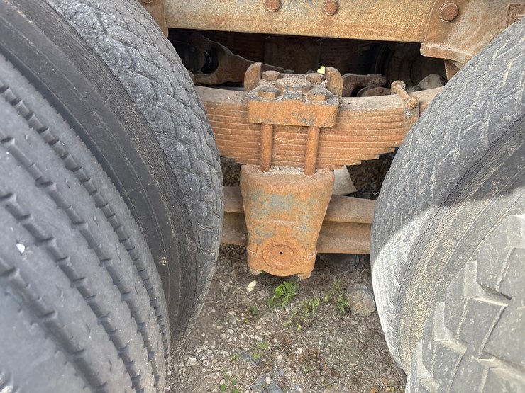 #64-•-1989-ford-ft900-crn-ford-ft900-crn-image-9