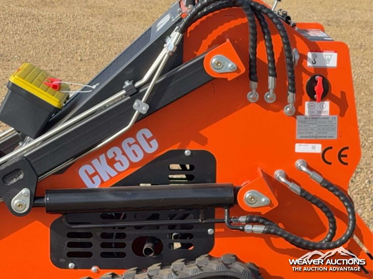2026-captok-skid-steer-loader-image-12