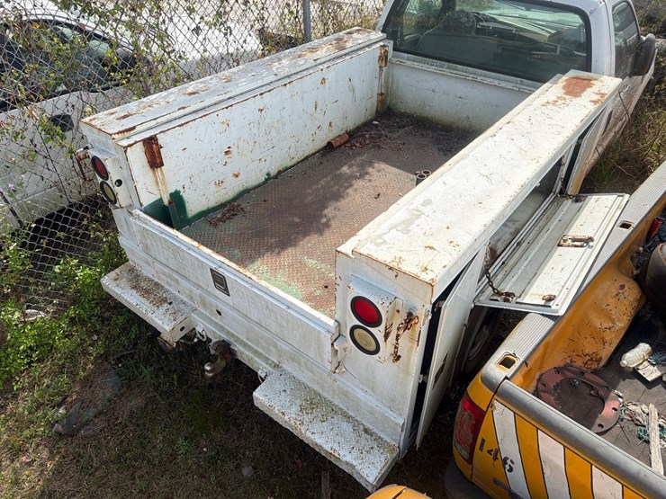 #95-•-2006-ford-f-250-pickup-image-4